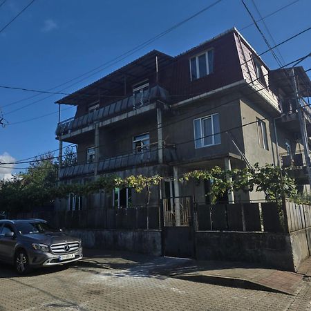 Гостевой дом Tamaz Taidze Кобулети Экстерьер фото